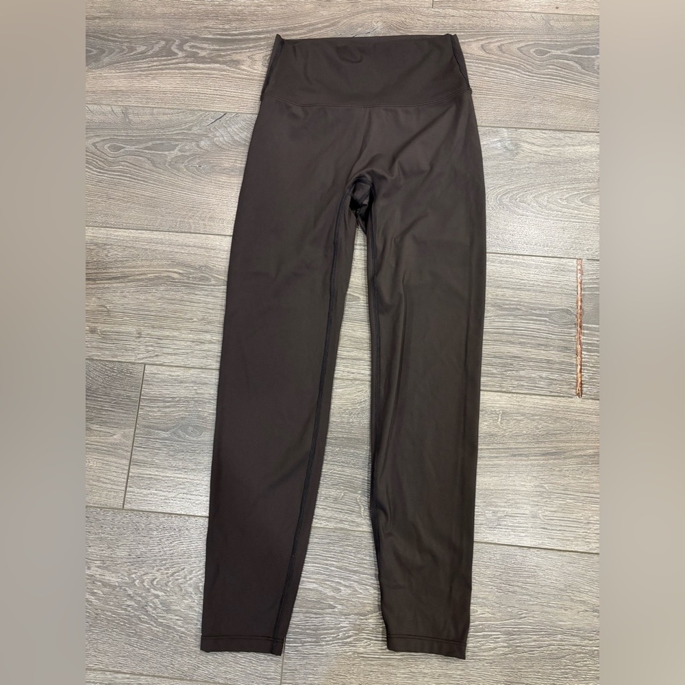 Like New Adanola Back Pocket Legging Super Flattering in Coffee Bean Brown